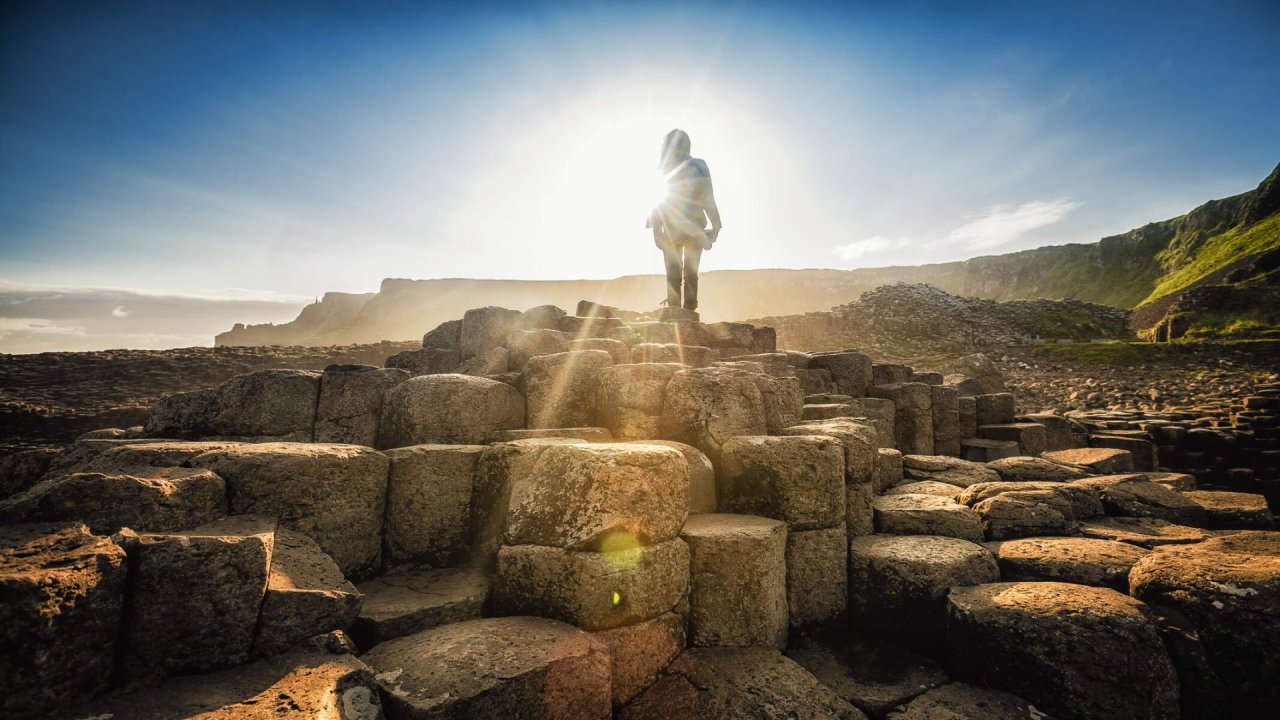 visitor at the giant's causeway 
